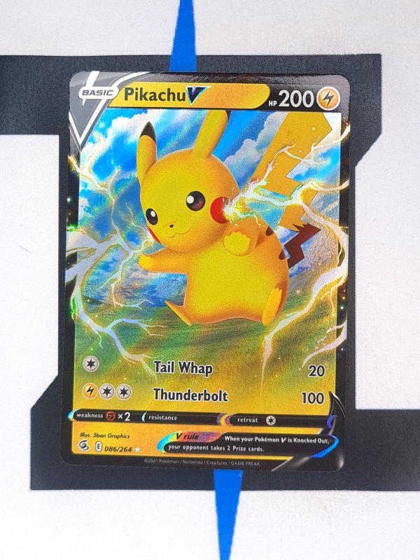    pokemon-karten-pikachu-v-fusion-strike-englisch