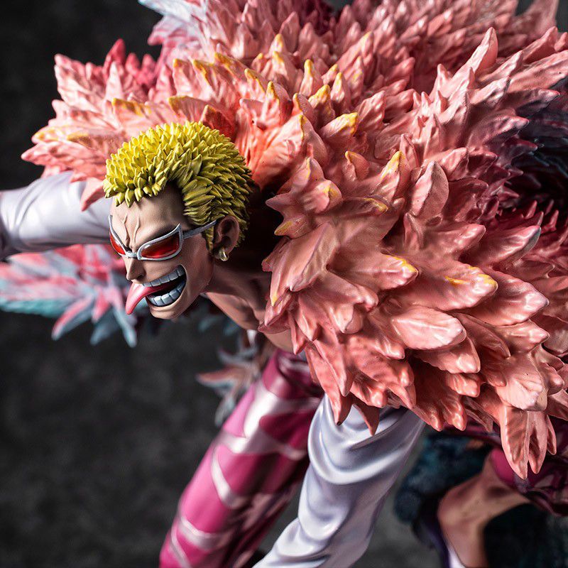 pop-action-figure-megahouse-portrait-of-pirates-one-piece-donquixote-doflamingo-figur-nahaufnahme